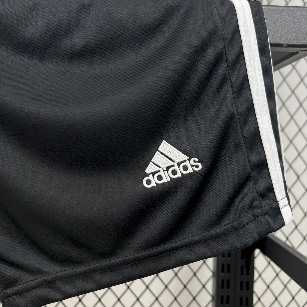 Real Madrid 2022/23 Dragon Kids Kit