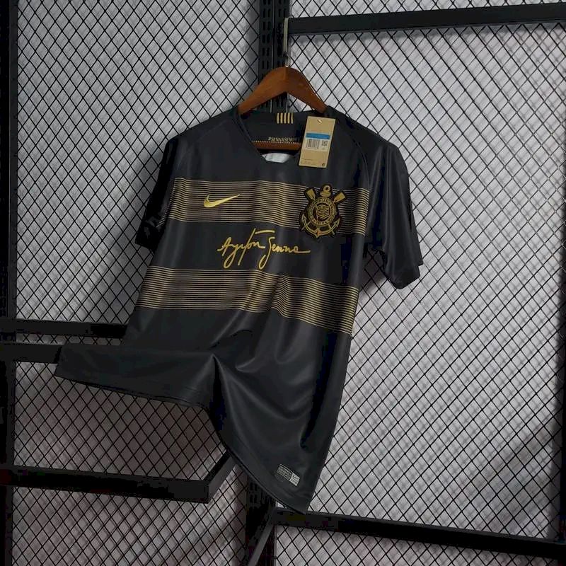 Camisa reserva retrô do Corinthians 2018/19
