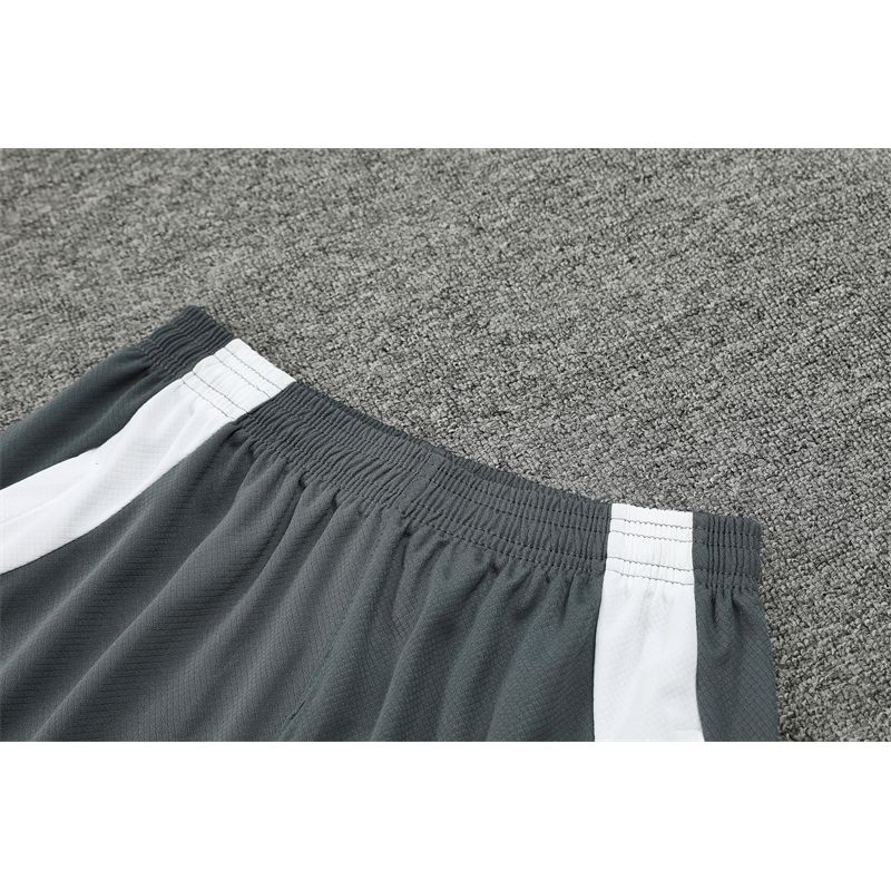 Camisa de treino adulto + short Manchester United 2024/25 14001