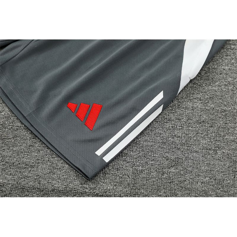 Camisa de treino adulto + short Manchester United 2024/25 14001