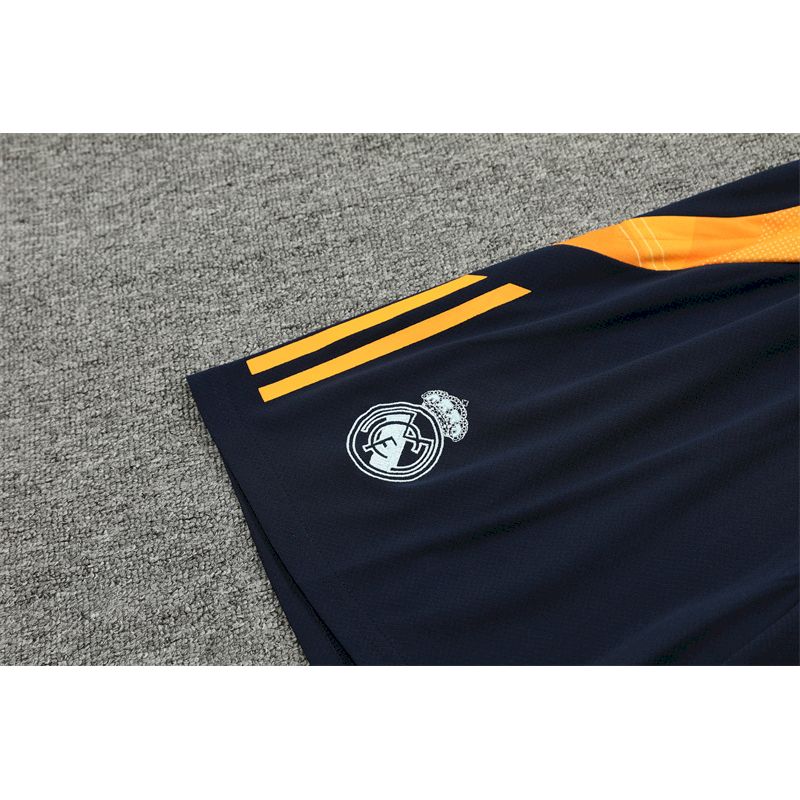 Camisa de treino adulto + short do Real Madrid 2024/25 14001