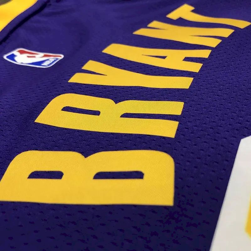 Camisa masculina Kobe Bryant 2020-21 roxa Swingman versão jogador – Edição Statement