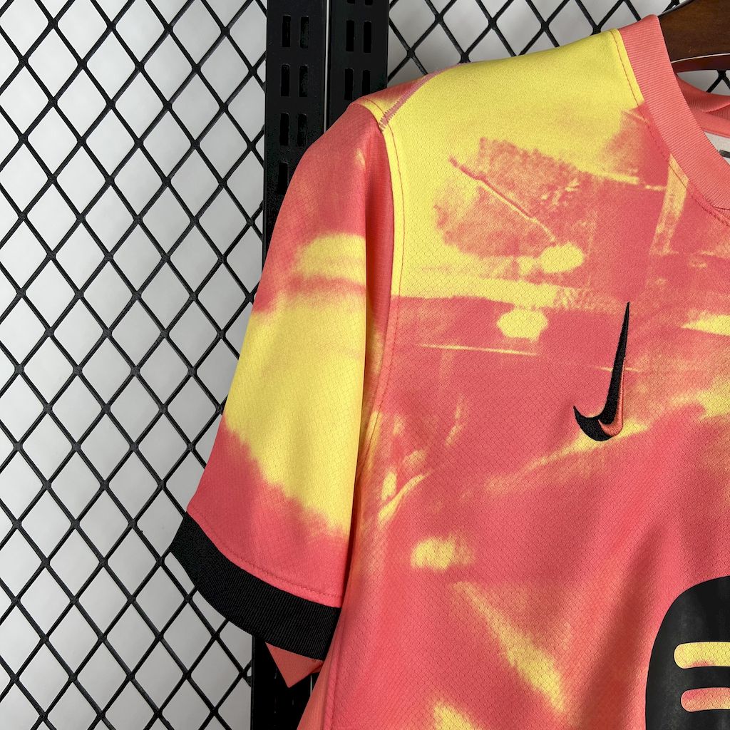 Camisa laranja pré-jogo do Barcelona 2025/26
