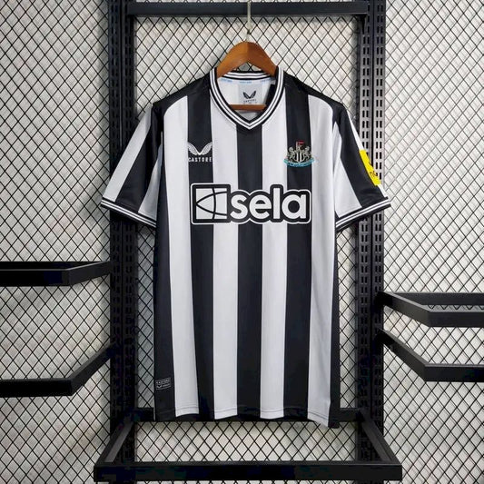 Men's Newcastle United 2023/24 Home Jersey