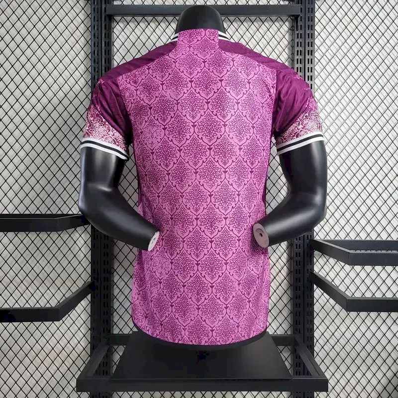 Camisa Real Madrid Edição Especial Rosa 2023/24 Versão Jogador