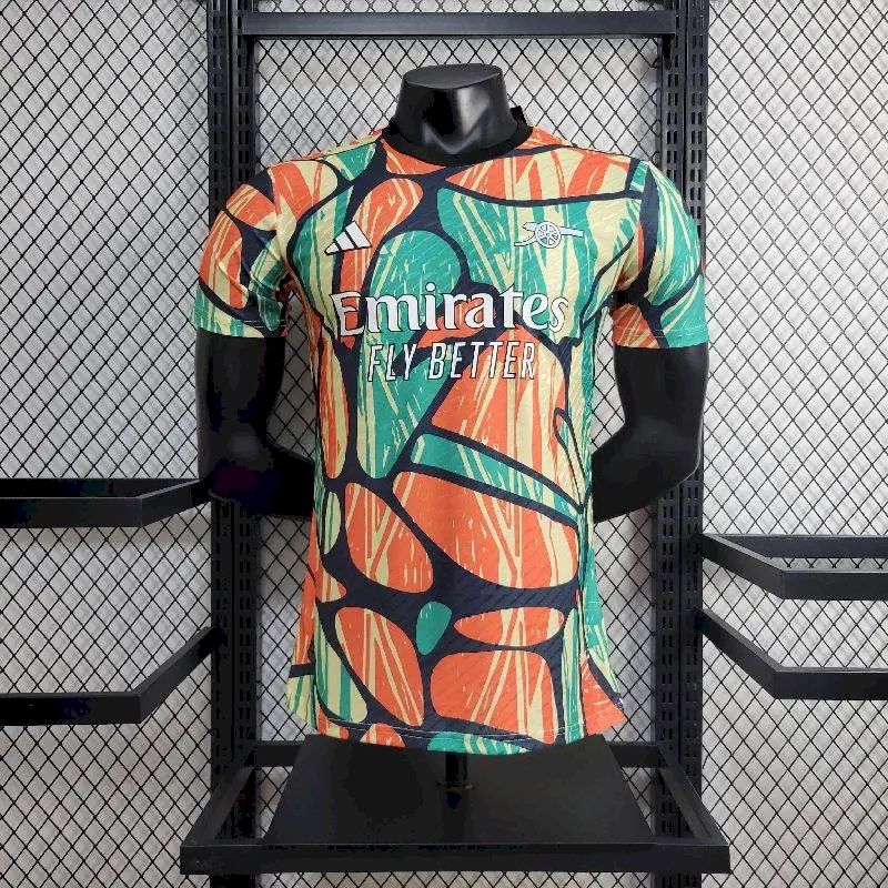 Camisa de treino pré-jogo do Arsenal 2024/25, versão jogador