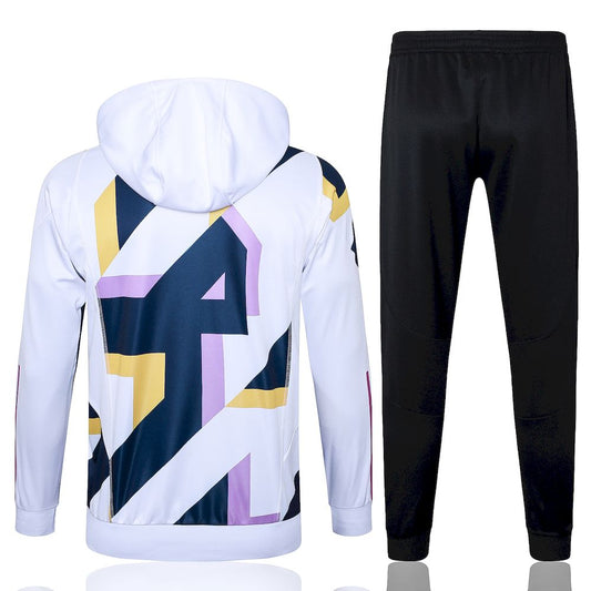 Moletom com capuz e calça do Real Madrid 2023/24 815