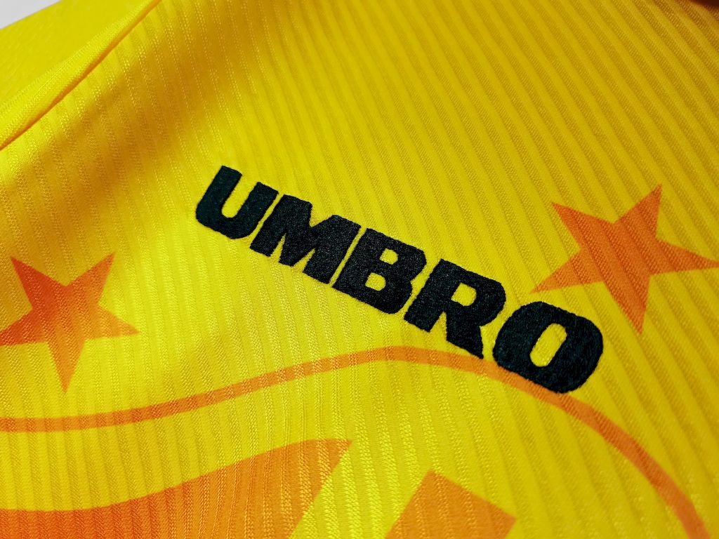 Camisa retrô do Brasil para a Copa do Mundo de 1994