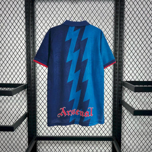 Camisa retrô reserva do Arsenal 1995/96