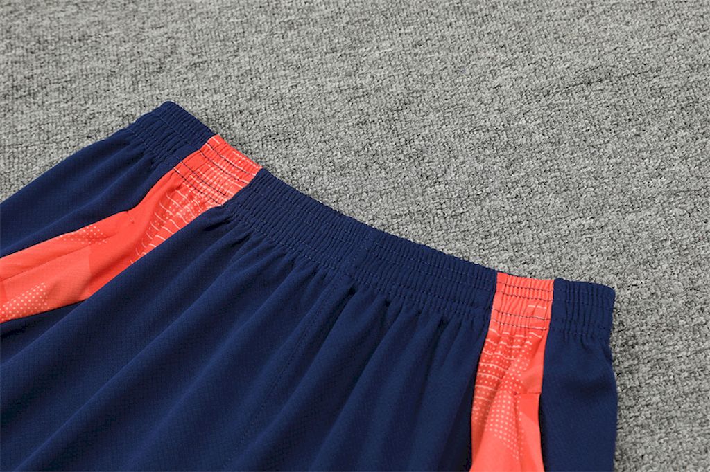 Camisa de treino adulto + short Manchester United 2024/25 14001