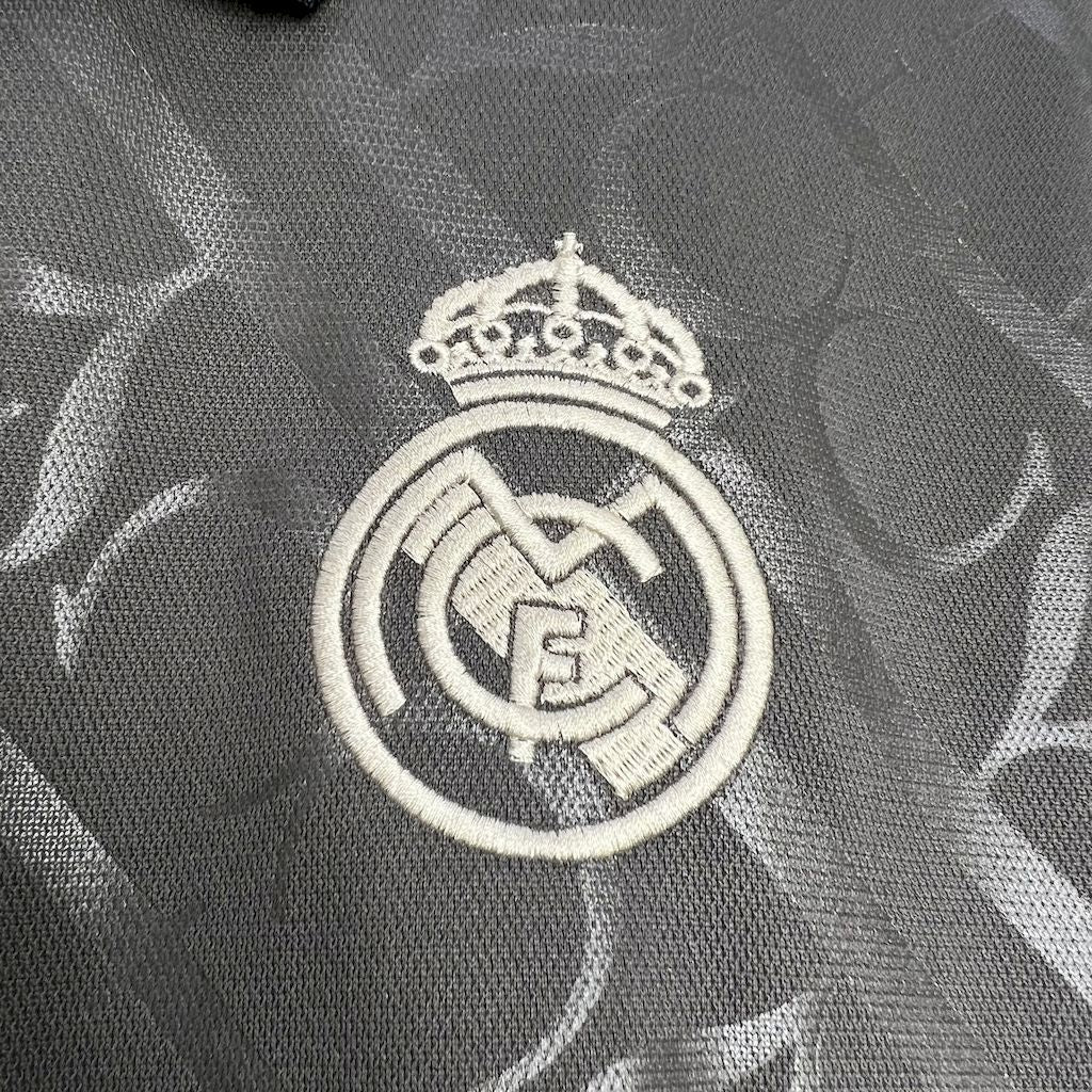 Terceira camisa do Real Madrid 2024/25