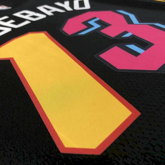 Camisa Masculina Bam Adebayo Preta 2021-22 Swingman Team – Edição City