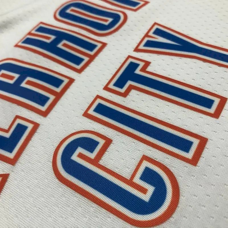 Camisa masculina branca Swingman Russell Westbrook – Edição Associação