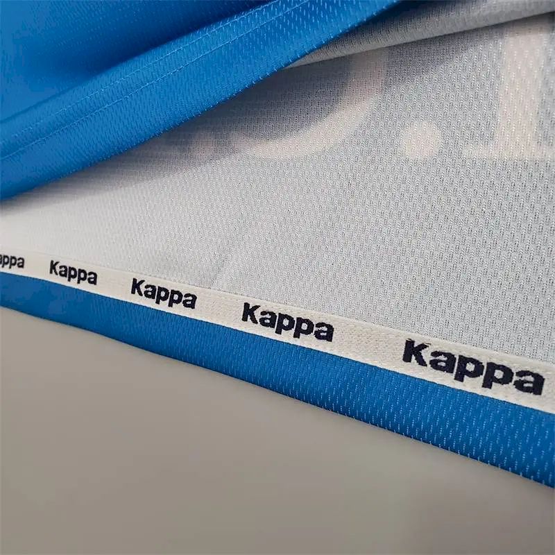Camisa retrô titular do Manchester City 1997/99