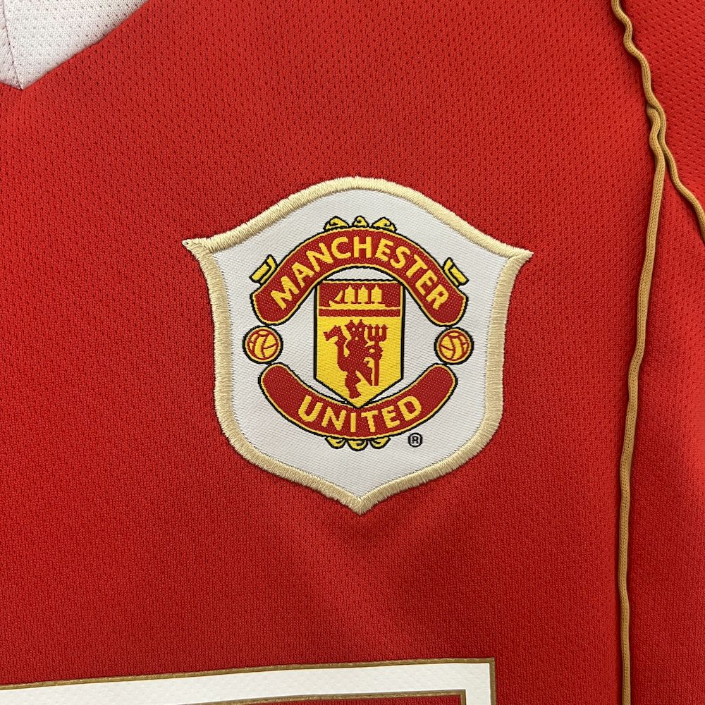 Manchester United 2006/07 Home Kids Retro Jersey And Shorts