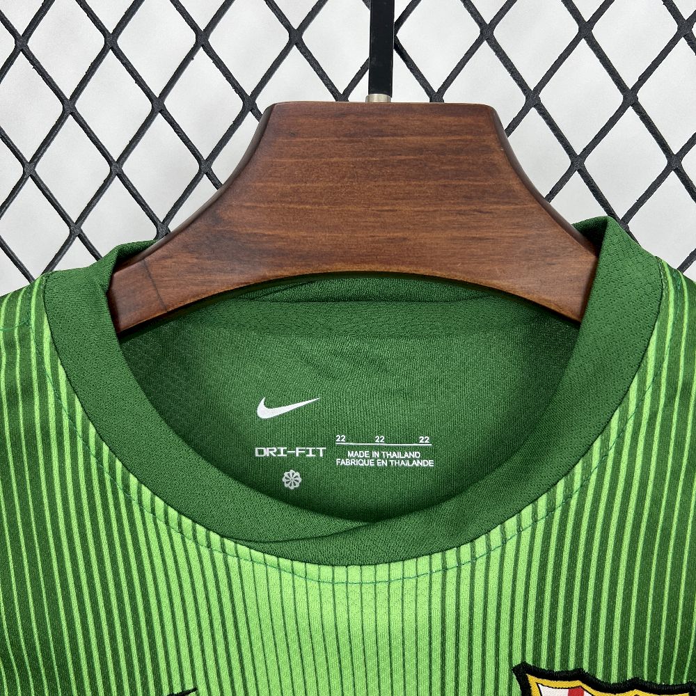 Barcelona 2025/26 Green Goalkeeper Kids Kit
