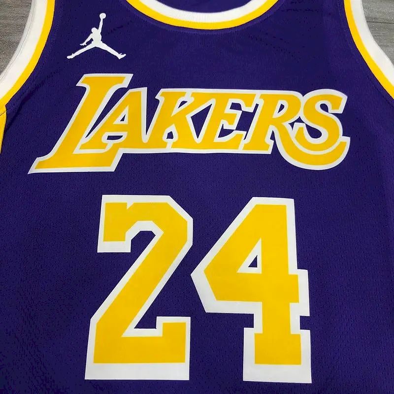 Camisa masculina Kobe Bryant 2020-21 roxa Swingman versão jogador – Edição Statement