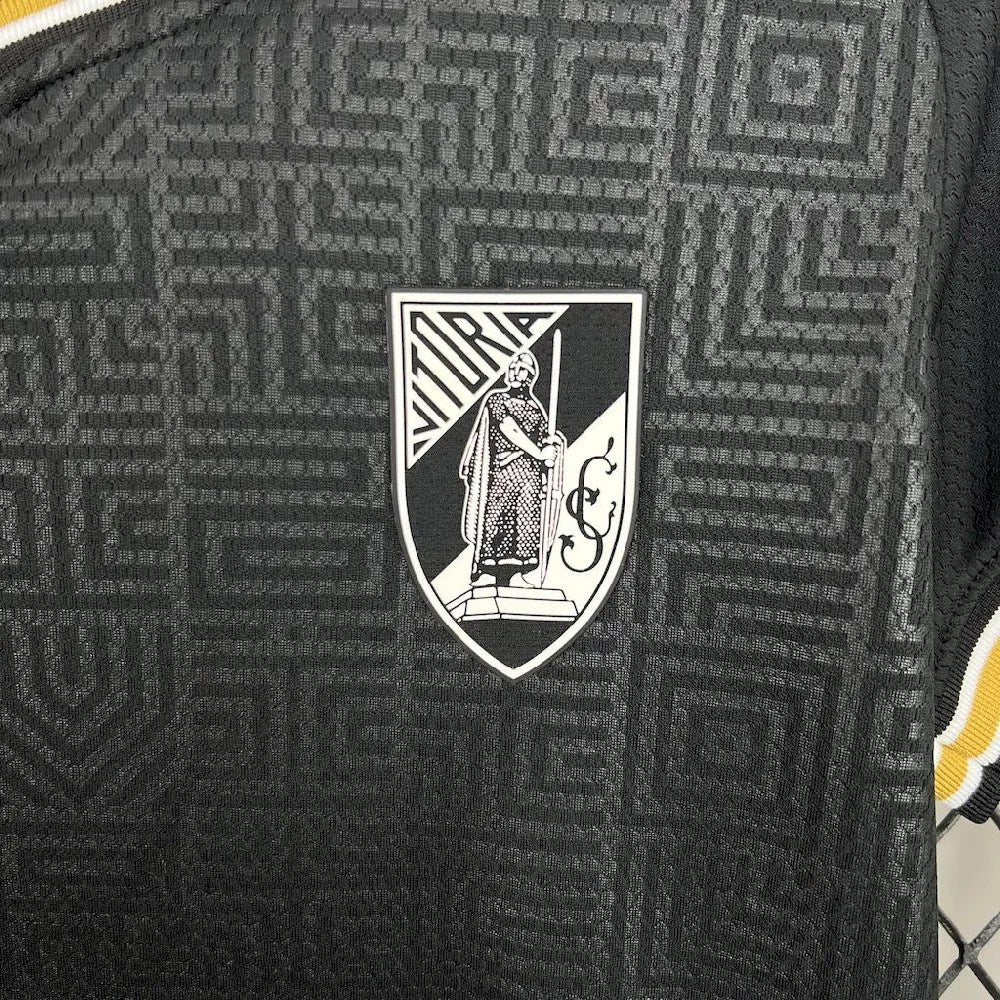 Vitória de Guimarães 2024/25 Away Kids Kit