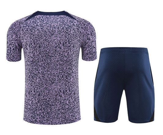 Camisa de treino adulto Tottenham Hotspur 2023/24 + short 418