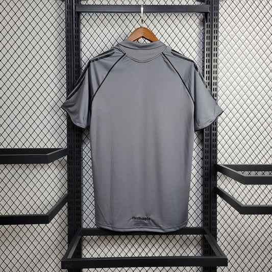 Camisa Retro Terceiro Real Madrid 2005/06