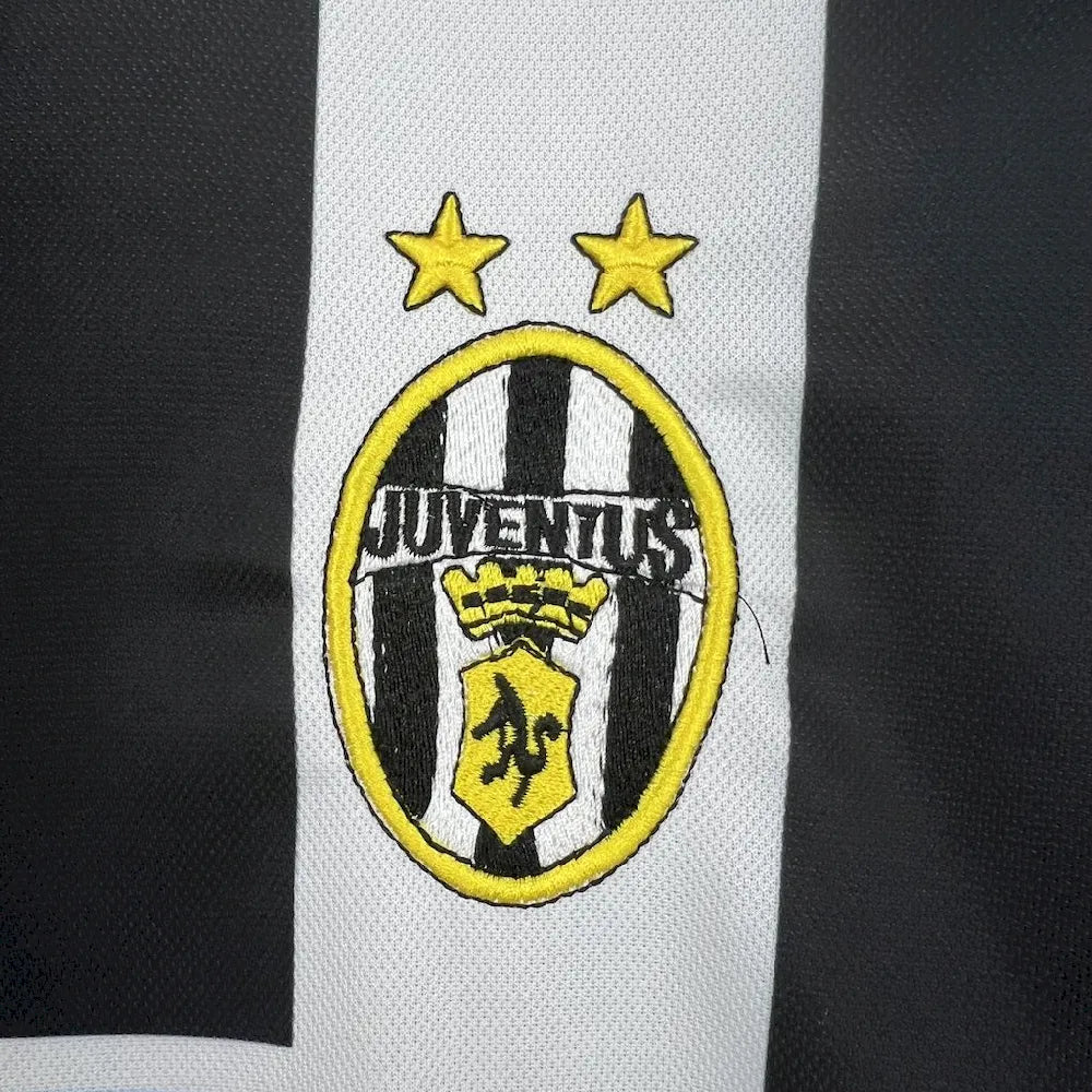 Juventus 1999/00 Home Retro Jersey
