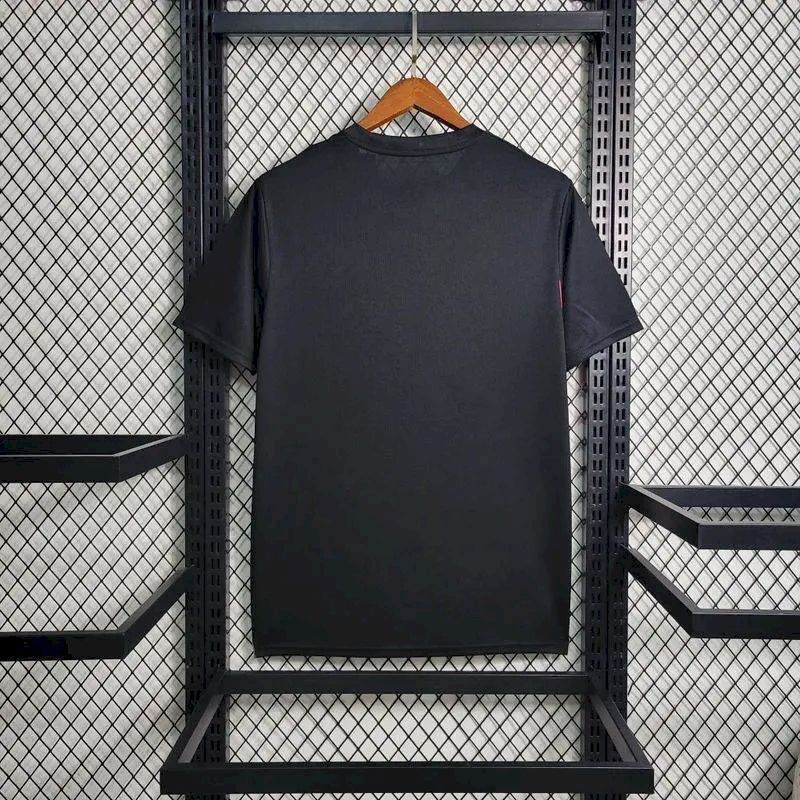 Camisa de treino pré-jogo do Newcastle United 2023/24