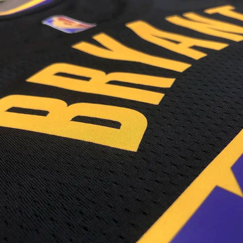 Camisa masculina Kobe Bryant 2020-21 preta versão Swingman Player - Edição Earned