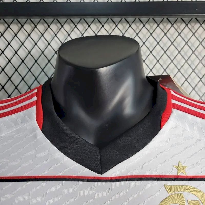 Camisa reserva do Flamengo 2023/24 versão jogador