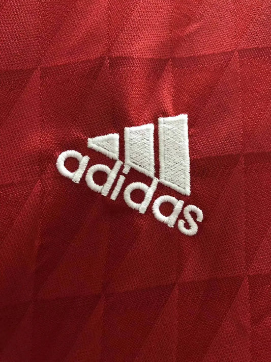 Camisa retrô de mangas compridas do Liverpool 2010/2012