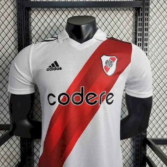 Camisa titular do River Plate 2023/24, versão jogador