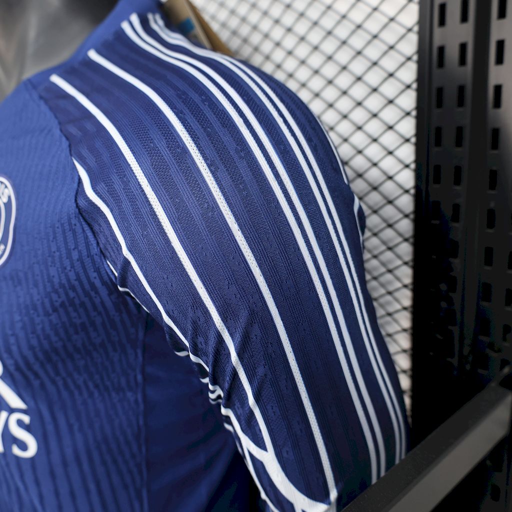 Paris Saint-Germain 2025/26 Fourth Away Long Sleeves Jersey Player Version