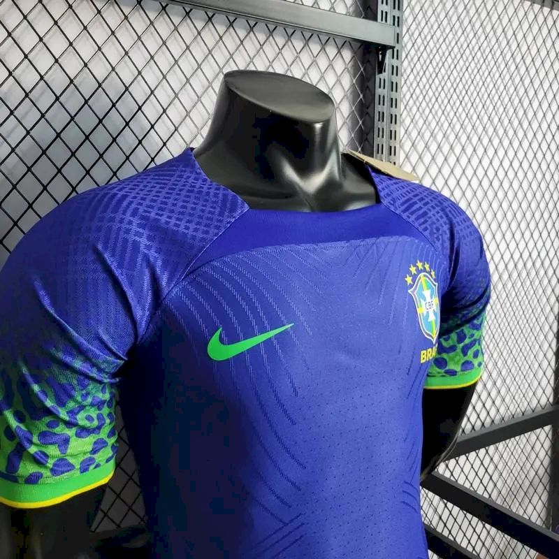 Camisa reserva do Brasil para a Copa do Mundo de 2022, versão jogadora