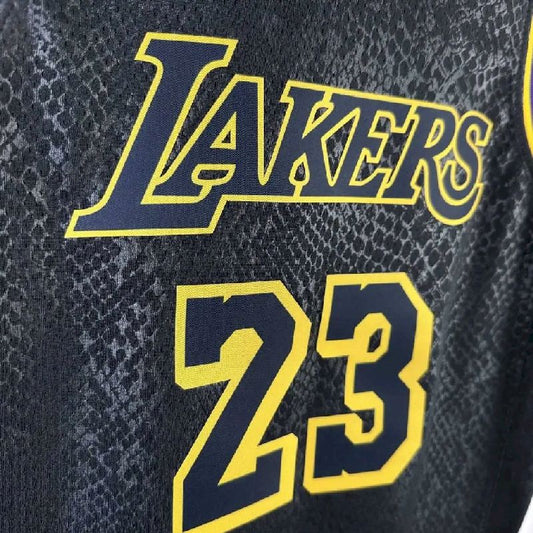 Camisa preta do time juvenil LeBron James