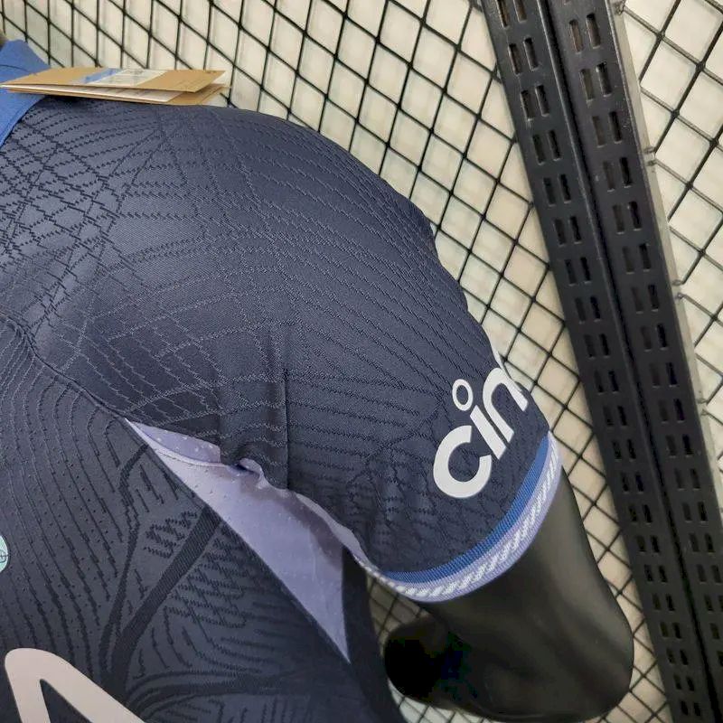 Camisa reserva do Tottenham Hotspur 2023/24, versão do jogador