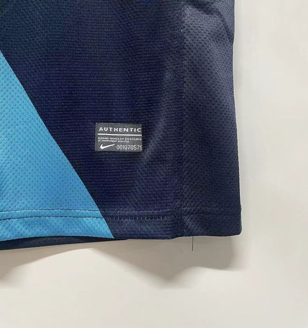 Camisa retrô reserva do Arsenal 2011/12