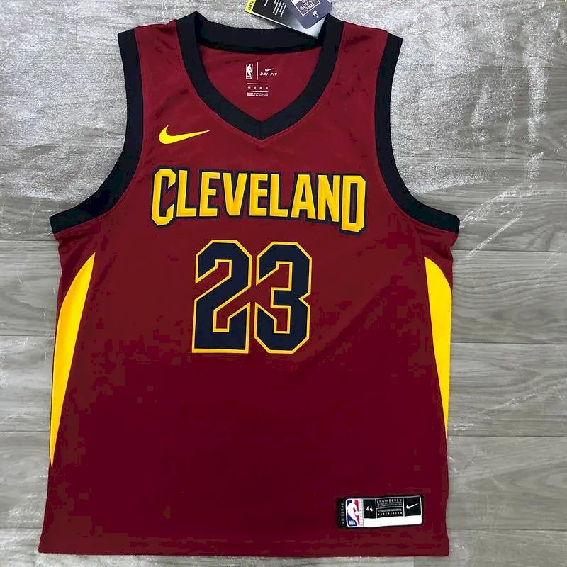 Camisa LeBron James Maroon Swingman Player Version Masculina – Edição Ícone