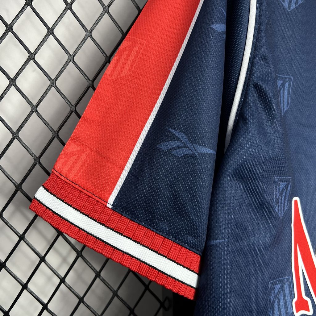 Camisa reserva retrô do Atlético de Madrid 1998/99