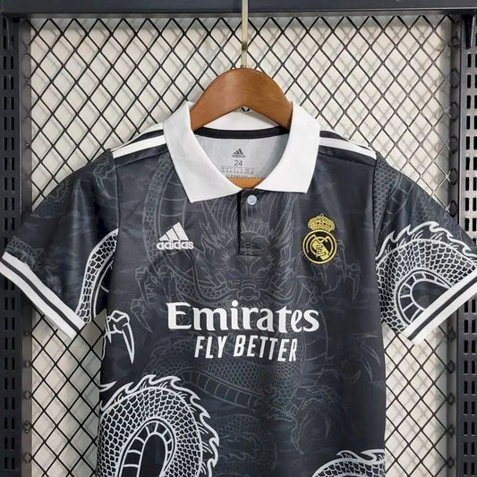 Kit Infantil Real Madrid 2022/23 Black Dragon Edition