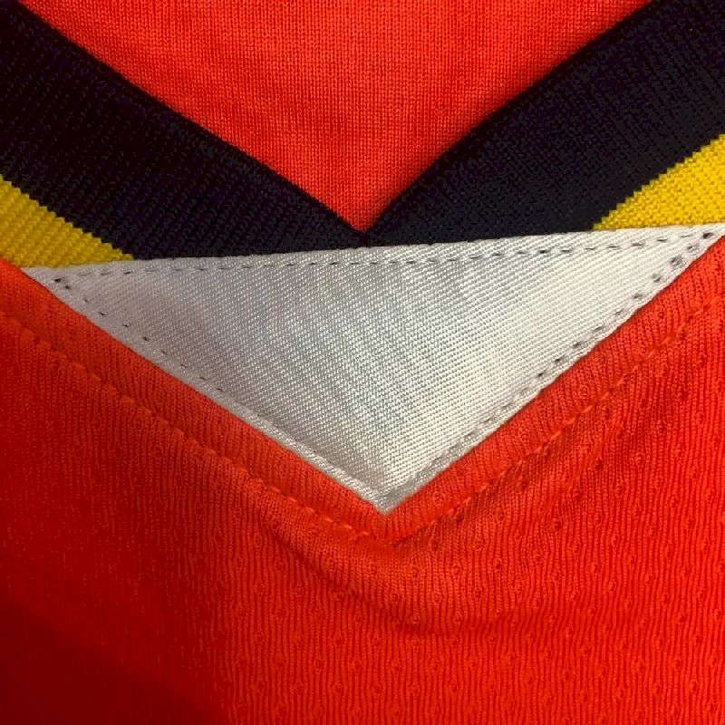 Camisa Klay Thompson Laranja Masculina Versão Jogador – Edição Clássica Retrô