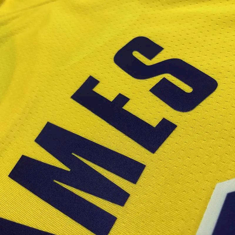 Camisa amarela masculina do LeBron James – Edição de 75º aniversário