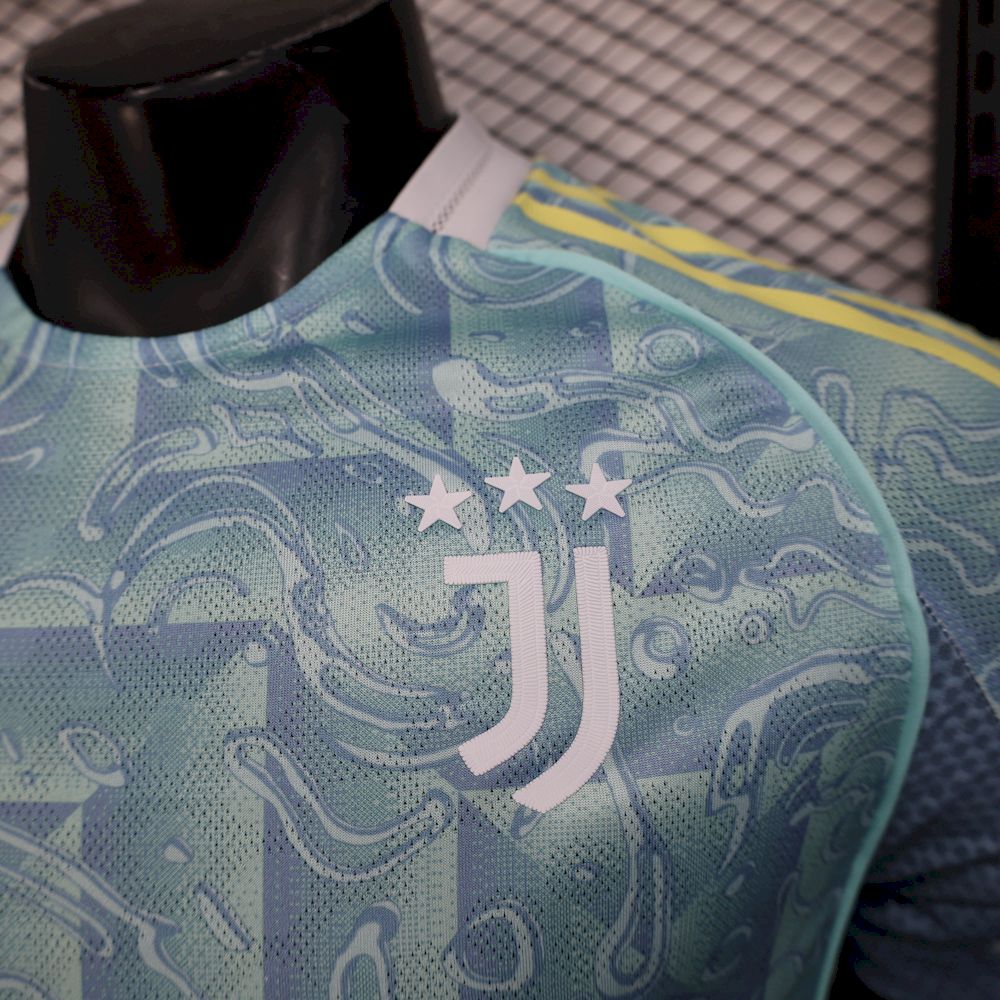 Juventus 2025/26 Away Jersey Player Version