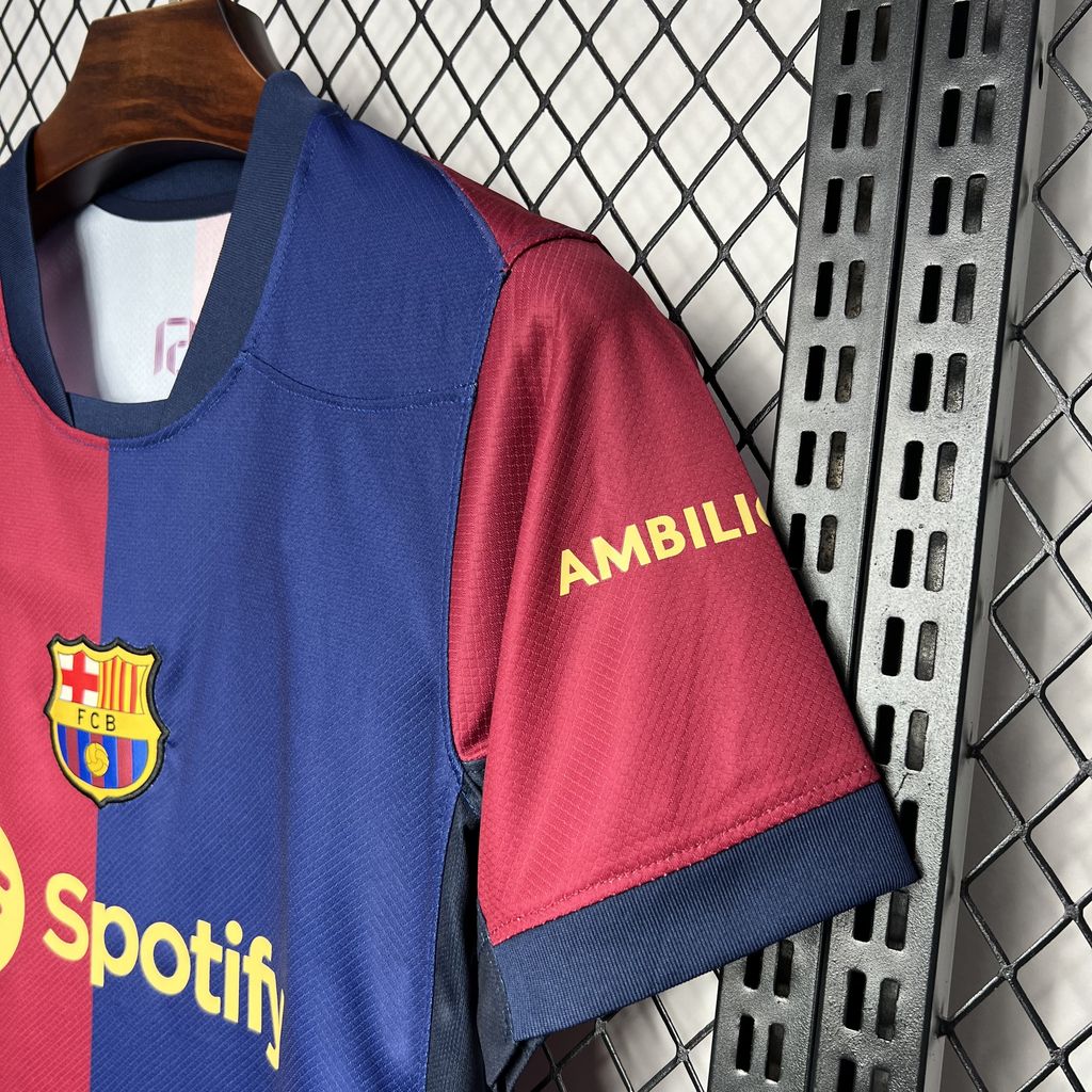 Camisa titular do Barcelona 2024/25