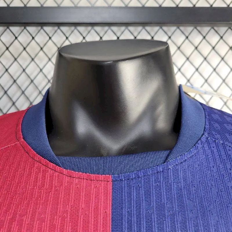 Camisa titular do Barcelona 2024/25 versão jogador