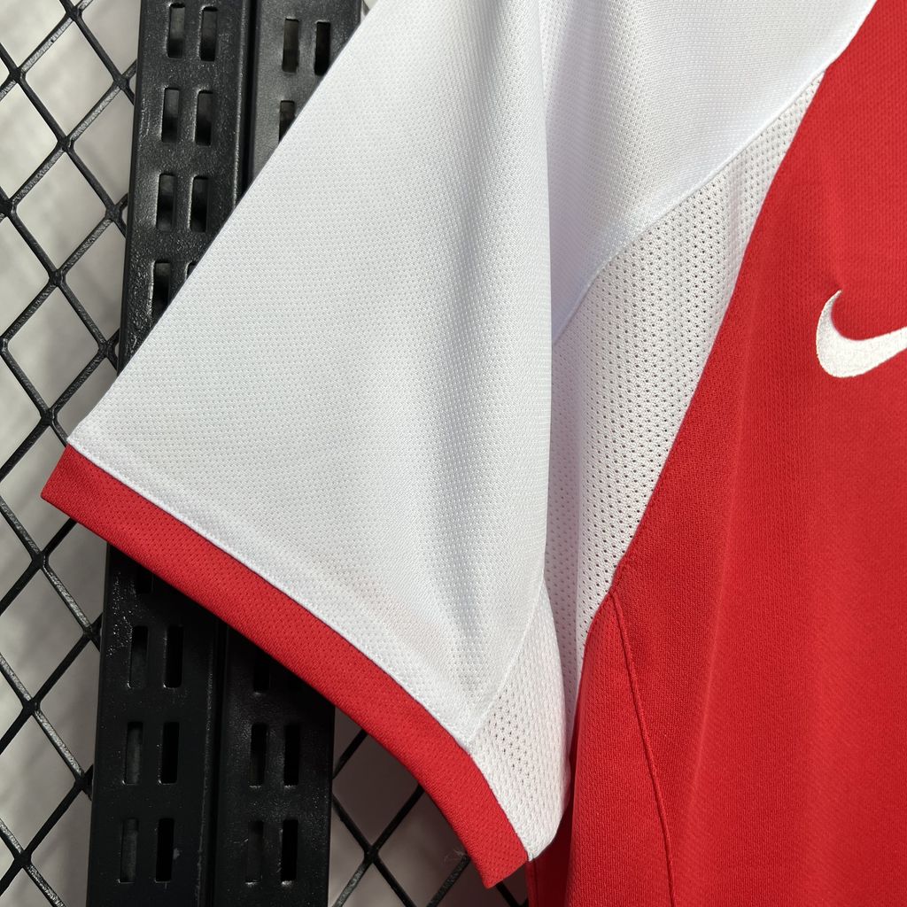 Camisa retrô do Arsenal 2002/04