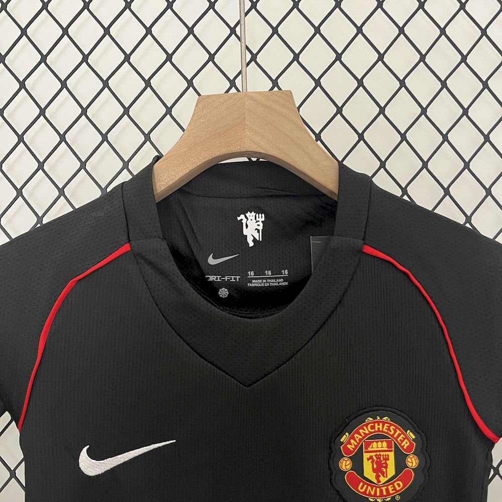 Manchester United 2007/08 Third Kids Retro Jersey And Shorts