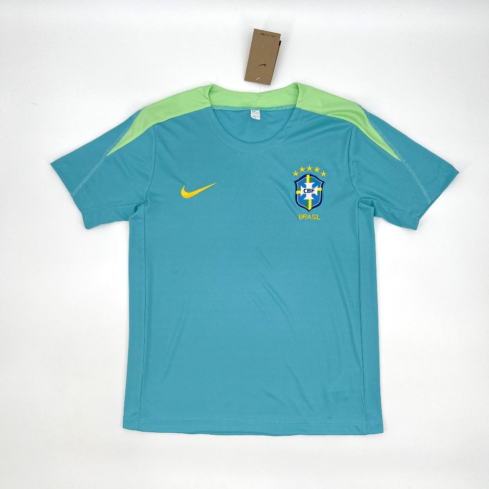 Camisa de treino pré-jogo do Brasil 2024