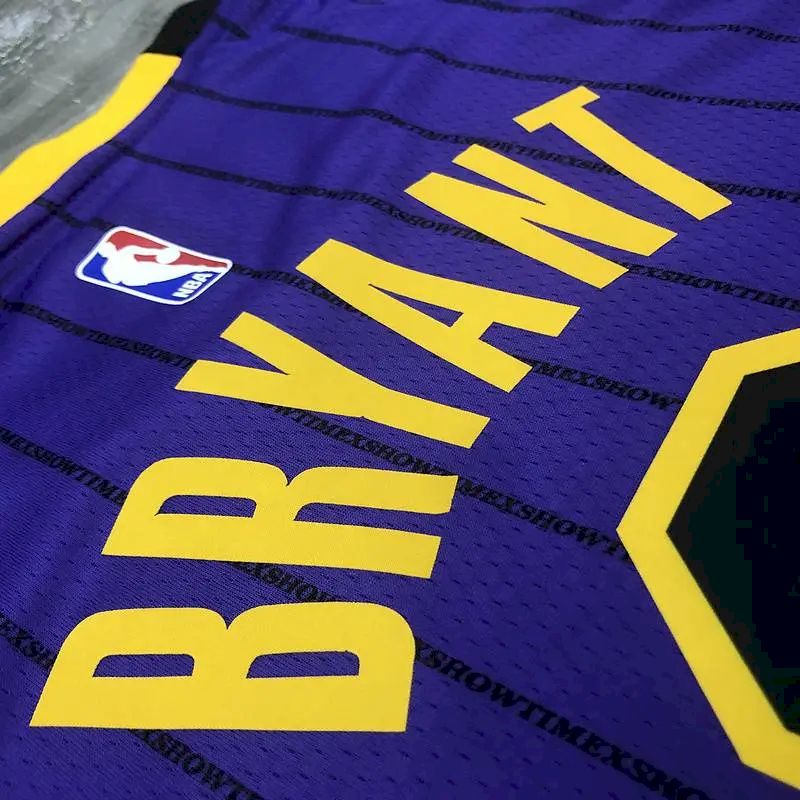 Camisa masculina Kobe Bryant 2018-19 roxa Swingman versão jogador – Edição City