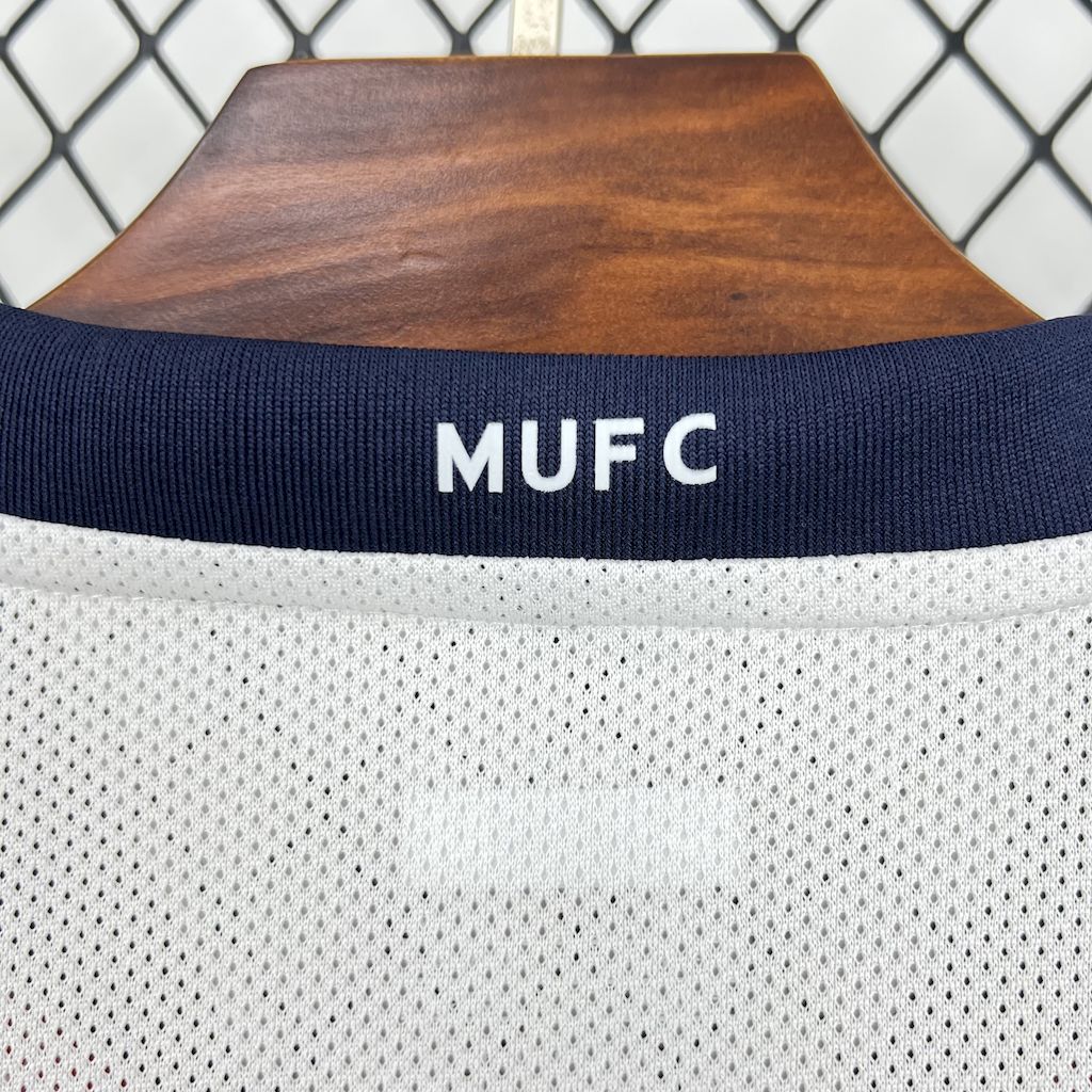 Manchester United 2008/09 Away Retro Jersey