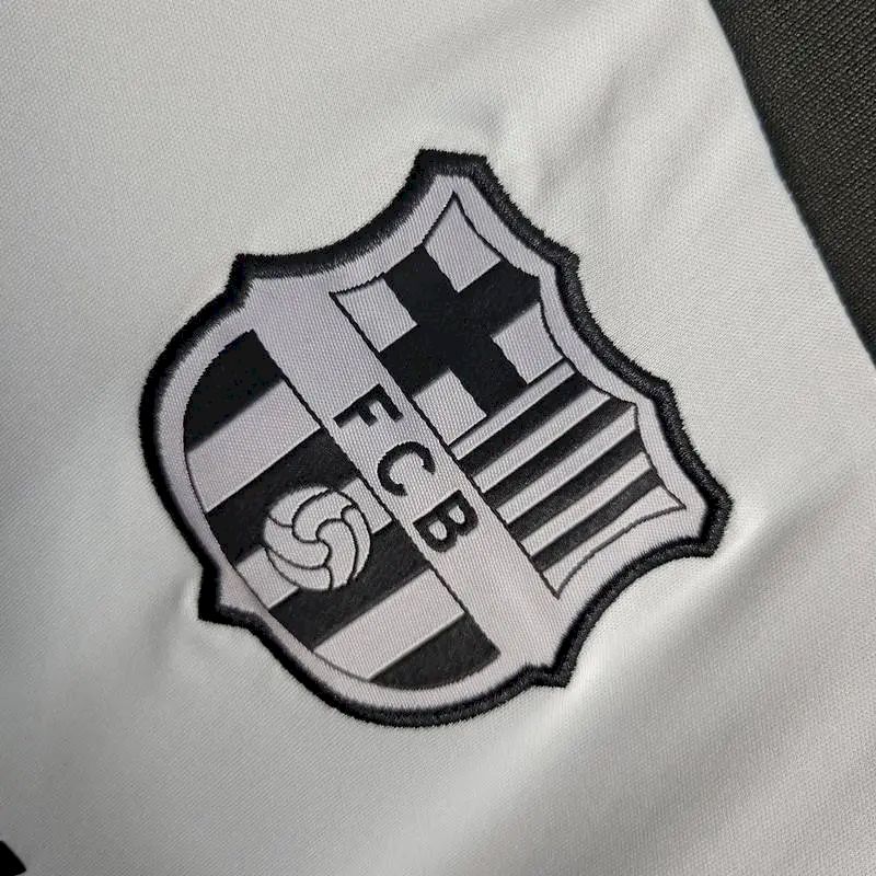 Camisa de treino pré-jogo do Barcelona 2023/24