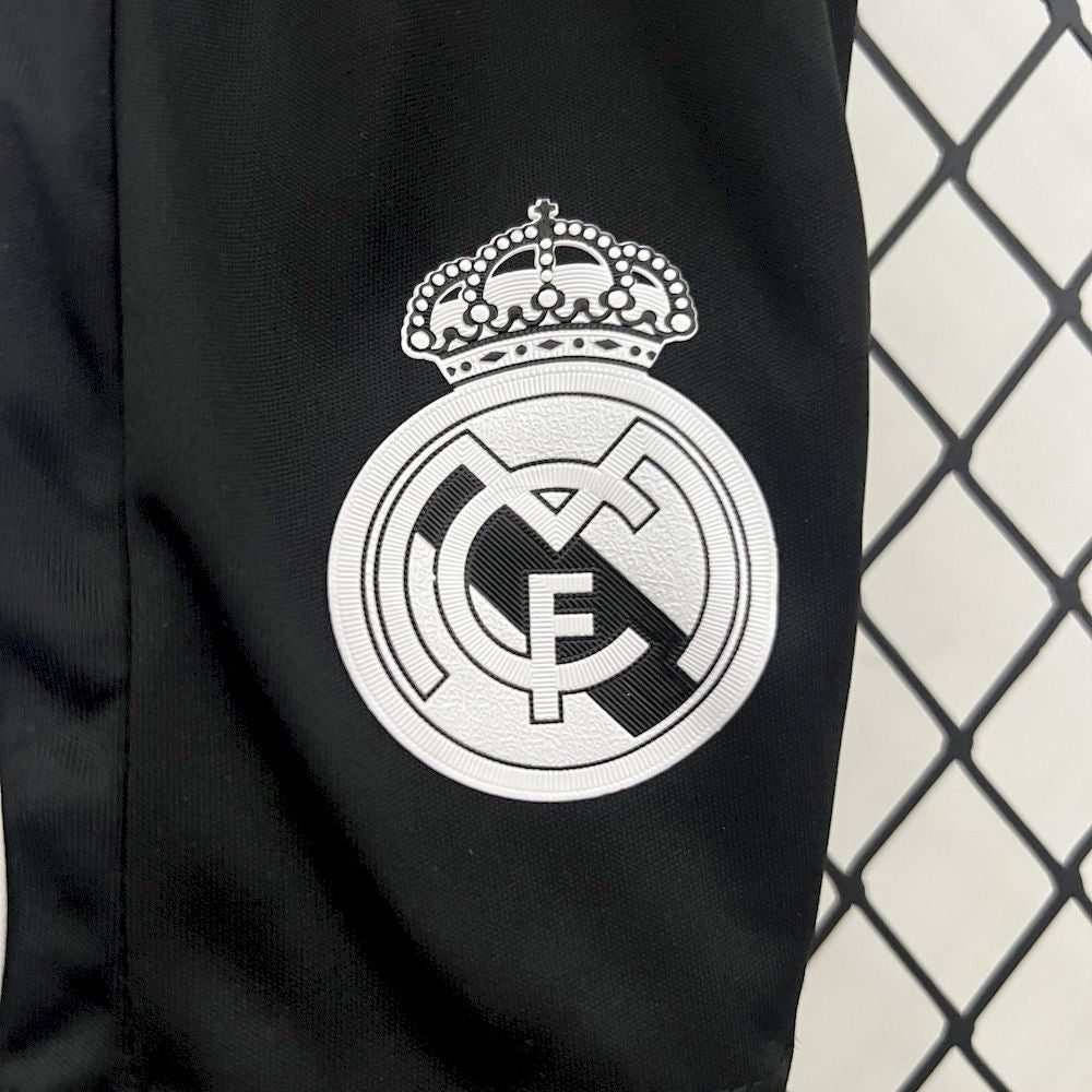 Camisa e shorts retrô infantil do Real Madrid 2014/15